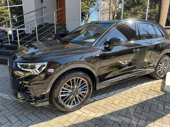 AUDI Q3 2.0 40 TFSI GASOLINA PERFORMANCE BLACK QUATTRO TIPTRONIC AUDI Q3 2.0 40 TFSI GASOLINA PERFORMANCE BLACK QUATTRO TIPTRONIC